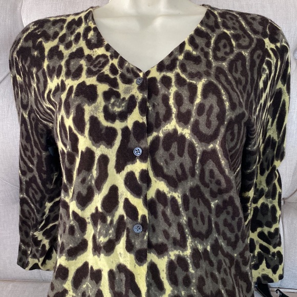 NEIMAN MARCUS CASHMERE COLLECTION Button down sweater jacket 3/4 sleeves size XL - Picture 2 of 16